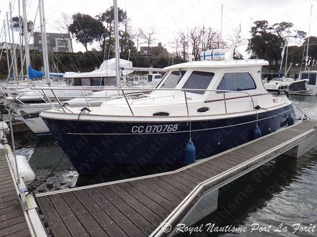 2008 Arvor Guernsey 28 Photo