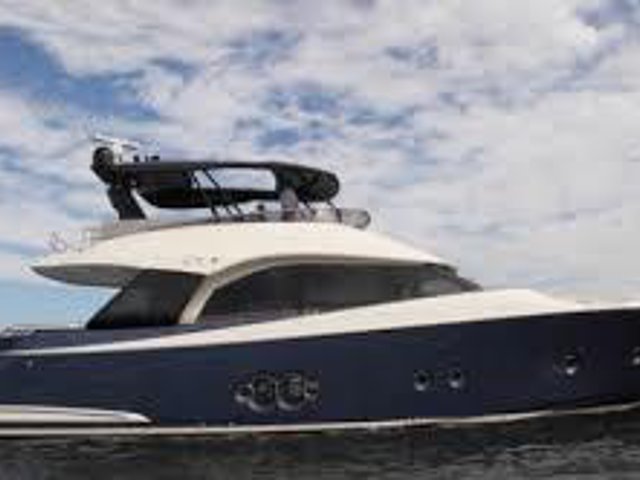 2014 Monte Carlo Yachts Mcy 65 Photo