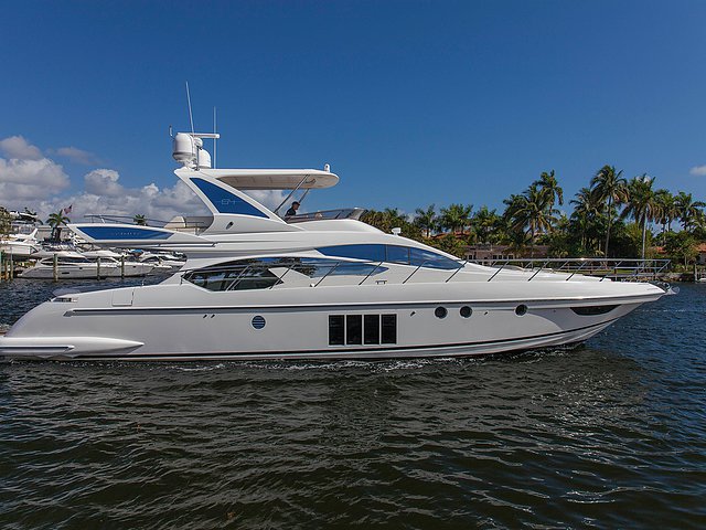 15 Azimut Flybridge 64