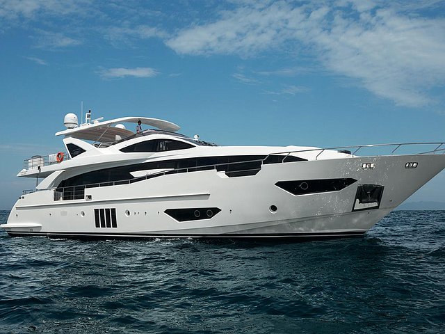 2015 Azimut Grande 95 Rph Photo