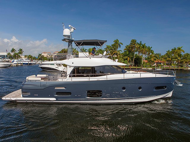 2015 Azimut Magellano 53 Photo