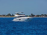 2015 Bavaria 420 Virtess Flybridge Photo #3