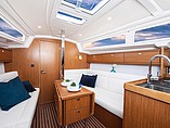 2015 Bavaria Cruiser 33 Photo #7