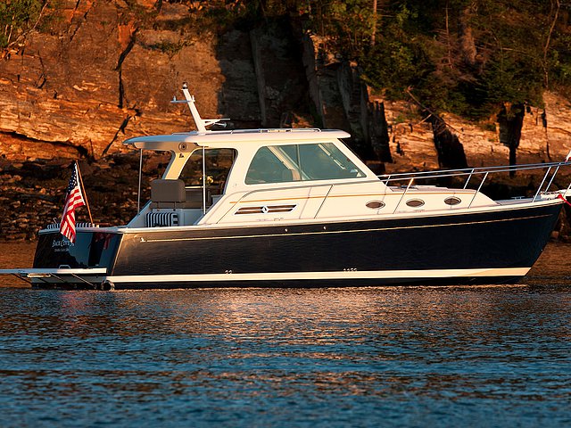 2015 Back Cove 34 Photo