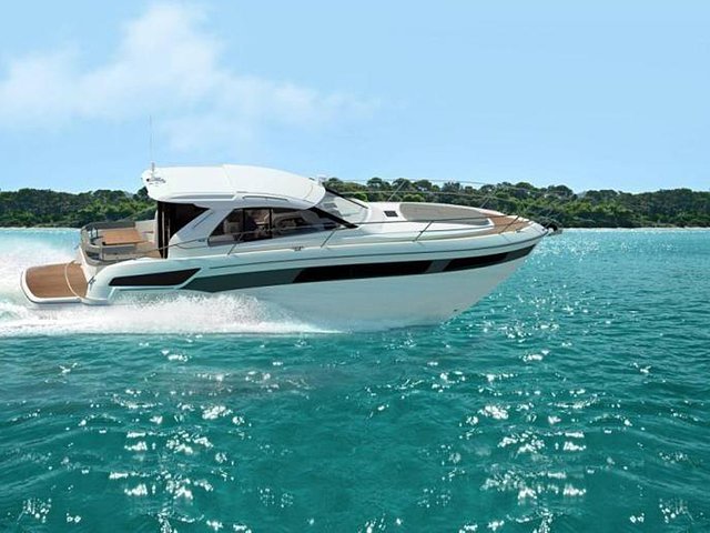 2015 Bavaria 400 Coup Photo