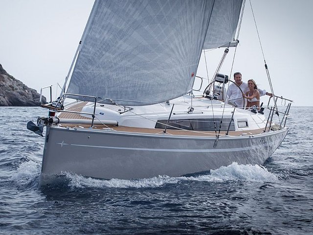 2015 Bavaria Cruiser 33 Photo