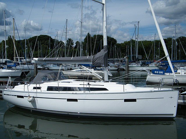 2015 Bavaria Cruiser 37 Photo