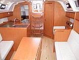 2015 Bavaria Cruiser 37 Photo #6