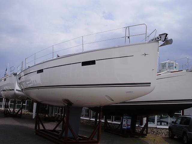 2015 Bavaria Cruiser 37 Photo