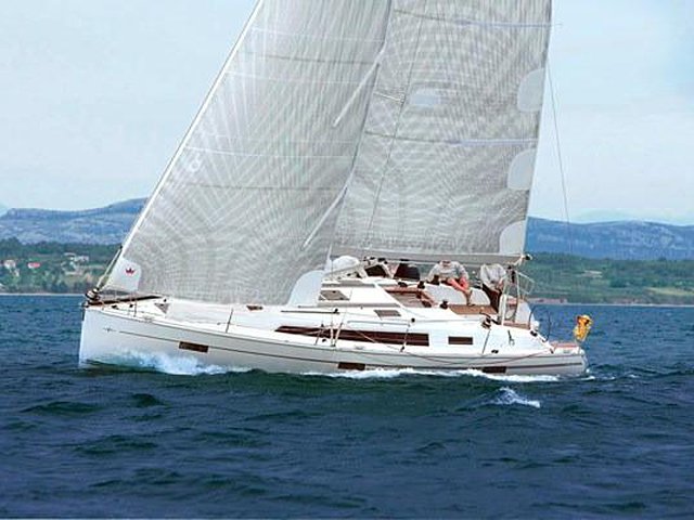 2015 Bavaria Cruiser 41 Sport Photo