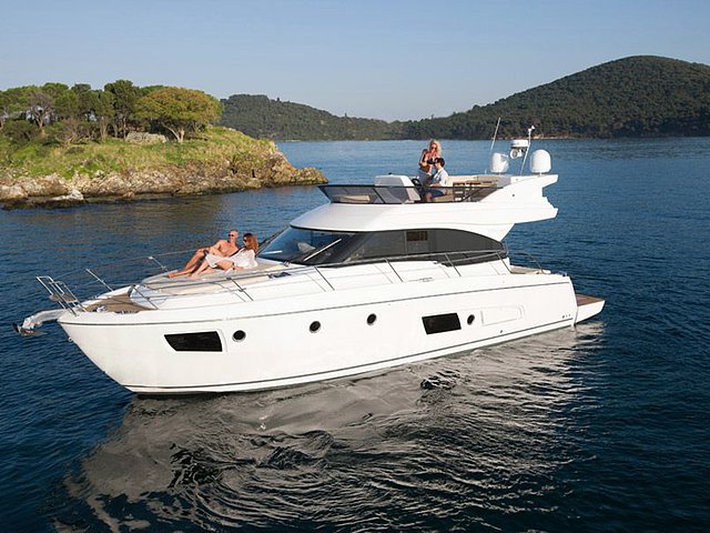 15 Bavaria Virtess 420 Fly