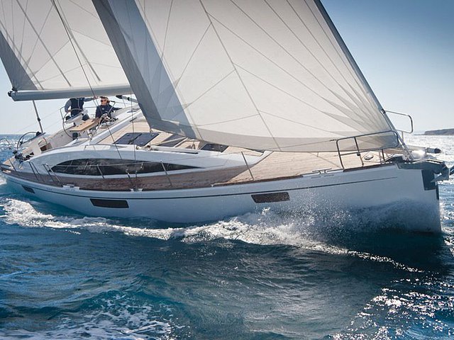 2015 Bavaria Vision 46 Photo