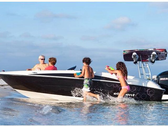 15 Bayliner 160