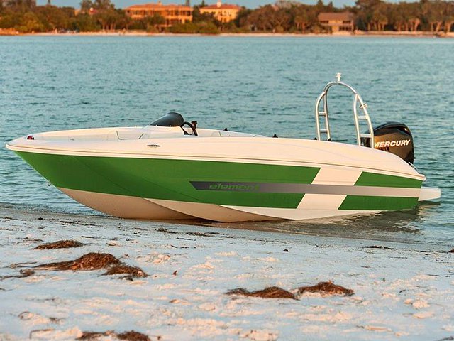 15 Bayliner 160 Element