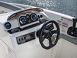 2015 Bayliner 195 Deck Boat Photo #6