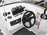 2015 Bayliner 215 Deck Boat Photo #12
