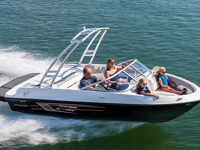 2015 Bayliner 185 Bowrider Photo