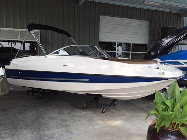 2015 Bayliner 195 Deck Boat Photo