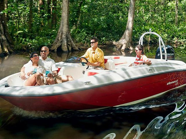 2015 Bayliner Element Xl Photo