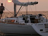 15 Beneteau 37 Pe