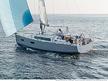 2015 Beneteau 38 Photo #2