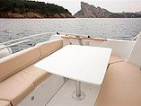 2015 Beneteau Antares 780 Photo #9