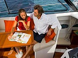 2015 Beneteau Antares 880 Photo #4