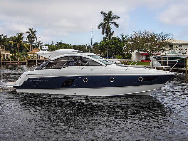 2015 Beneteau 38 Gt Photo
