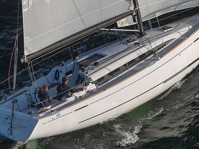 2015 Beneteau First 35 Carbon Edition Photo