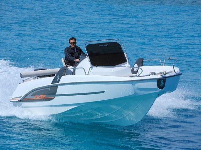2015 Beneteau Flyer 6 Space Deck Photo