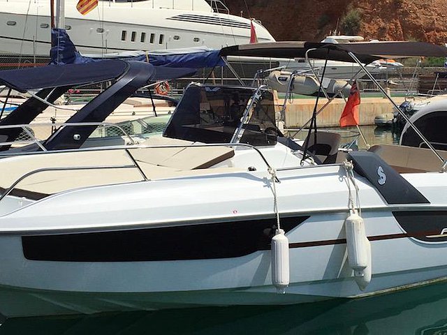 2015 Beneteau Flyer 7 Sundeck Photo