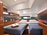 2015 Beneteau Oceanis Photo #9