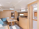 2015 Beneteau Oceanis 35 En Coproprit Photo #6