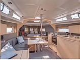 2015 Beneteau Oceanis 38 Photo #3