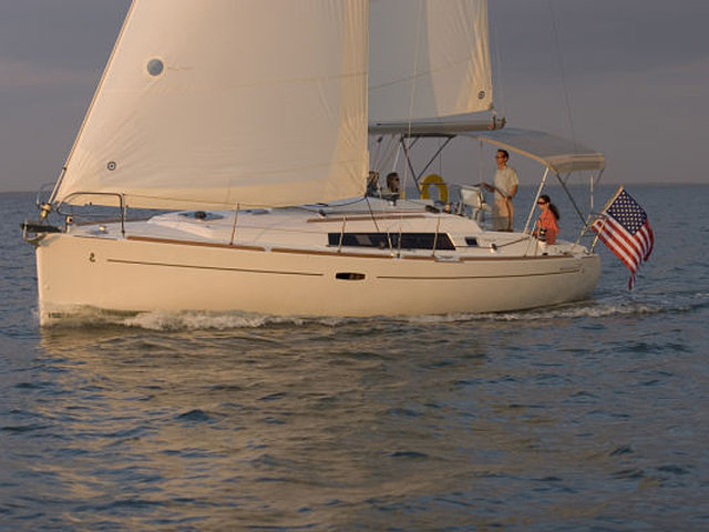 15 Beneteau Oceanis 37