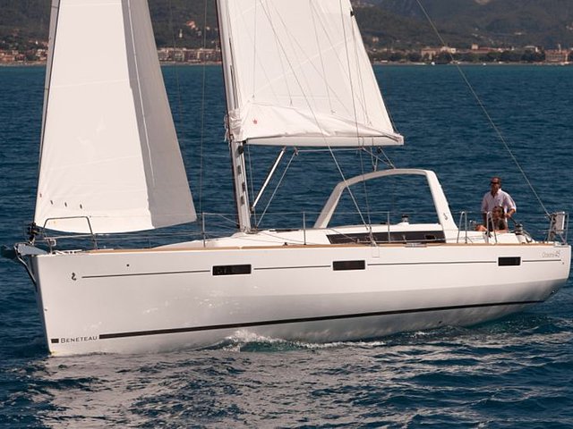 15 Beneteau Oceanis 45