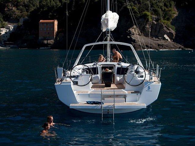 15 Beneteau Oceanis 48