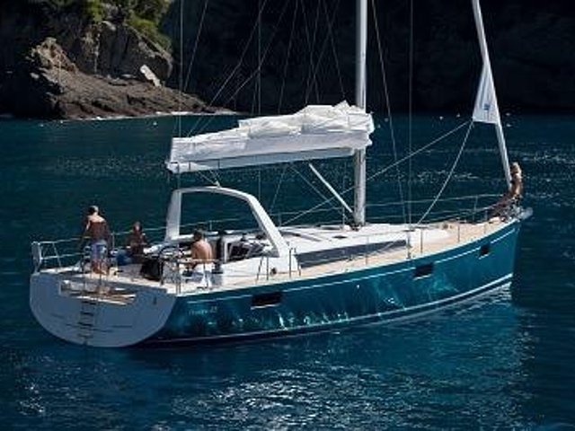 2015 Beneteau Oceanis 48 Photo