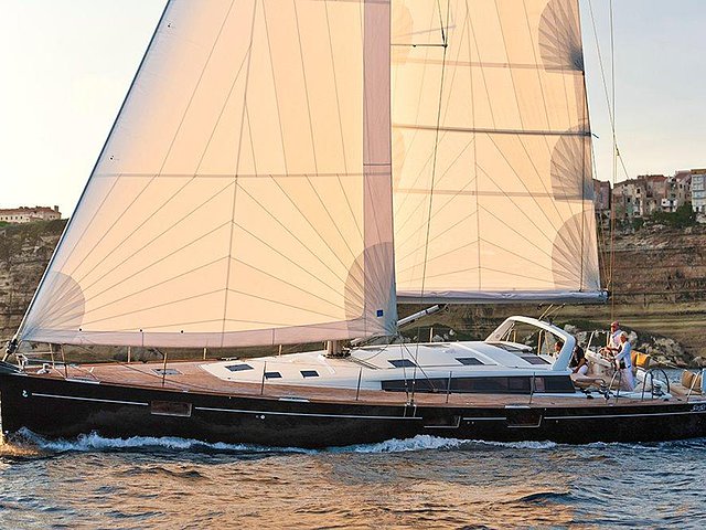 2015 Beneteau Sense 55 Photo