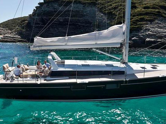 2015 Beneteau Sense 55 Photo