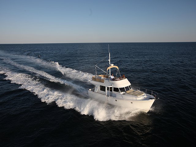 2015 Beneteau Usa Swift Trawler 34 S Photo