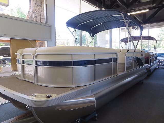 2015 Bennington 21 Slx Photo