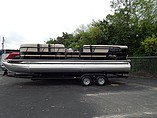 15 Bentley Pontoons 240 Cruise