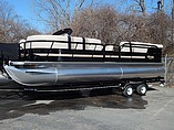 15 Bentley Pontoons 240 Cruise