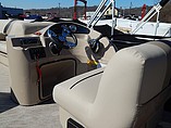 2015 Bentley Pontoons 240 Cruise Se Photo #9