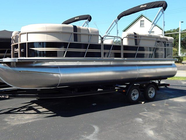 2015 Bentley Pontoons 220 Cruise Se Photo