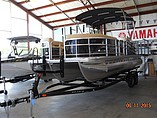15 Berkshire 250 Tritoon