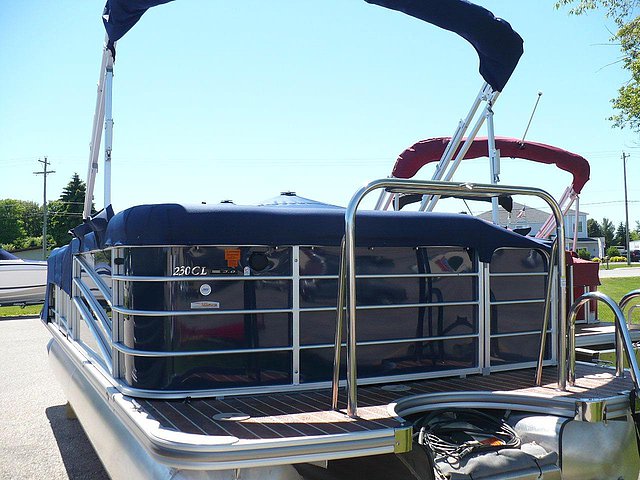 2015 Berkshire 230 Cl Sts Photo