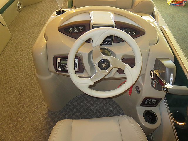2015 Berkshire 230 Cl Sts Photo