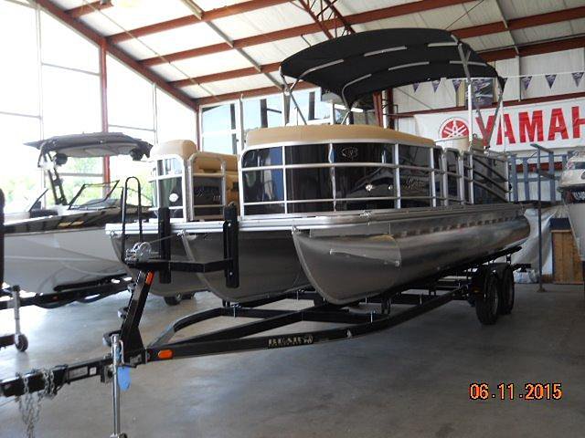2015 Berkshire 250 E Tritoon Photo